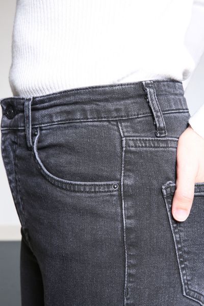 Yarece 5-Pocket Jean Pants