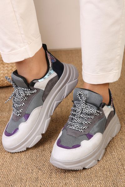 SNAKE PRINTED SPORTS SHOES